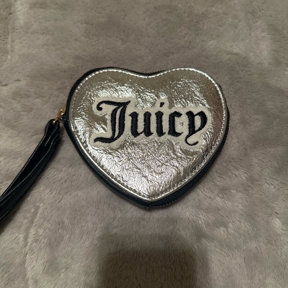 Juicy Couture handbag & Hearr Coin Purse - Picture 4 of 7